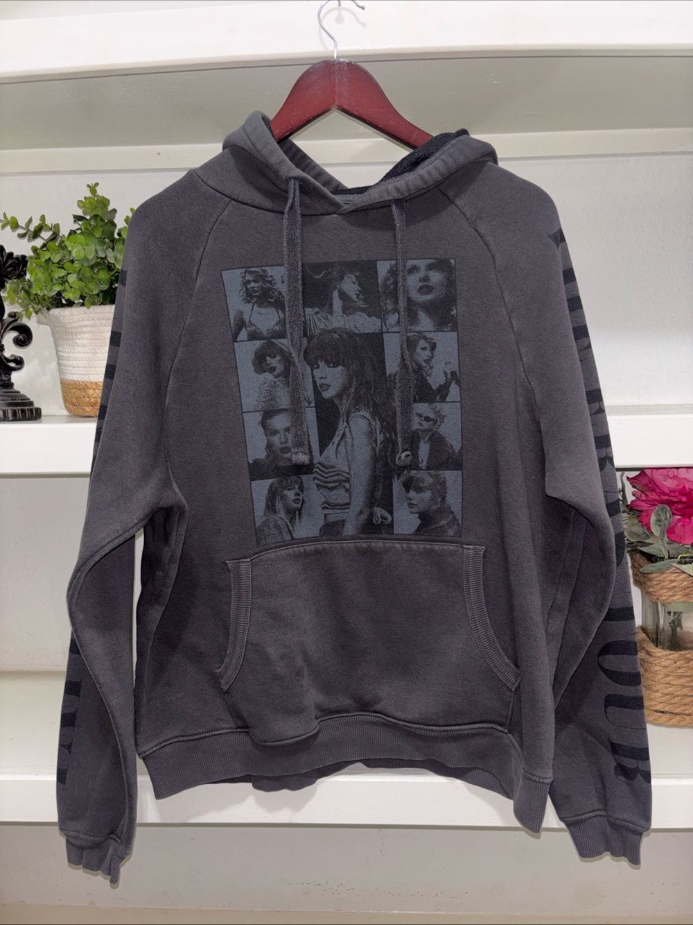 Taylor Swift The Eras Tour Concert Gray Hoodie Size XS